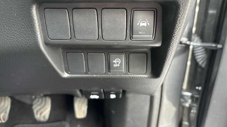 Nissan Qashqai 1.3 DiG-T Tekna 5dr Petrol Hatchback